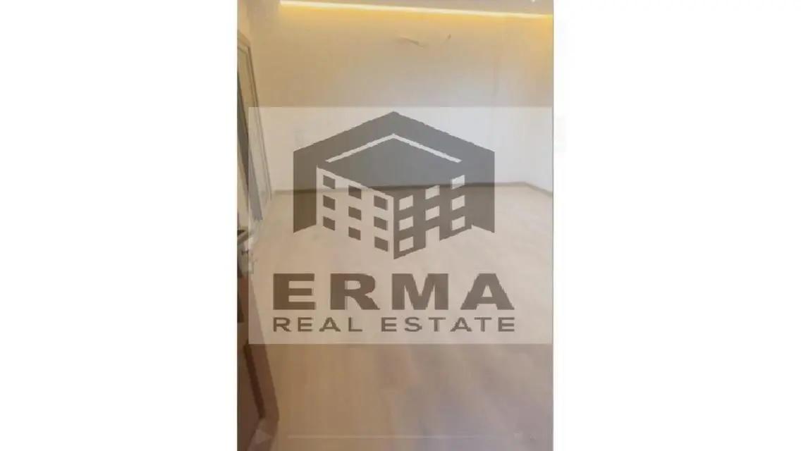 Luxury Villa in Galleria - Moon Valley