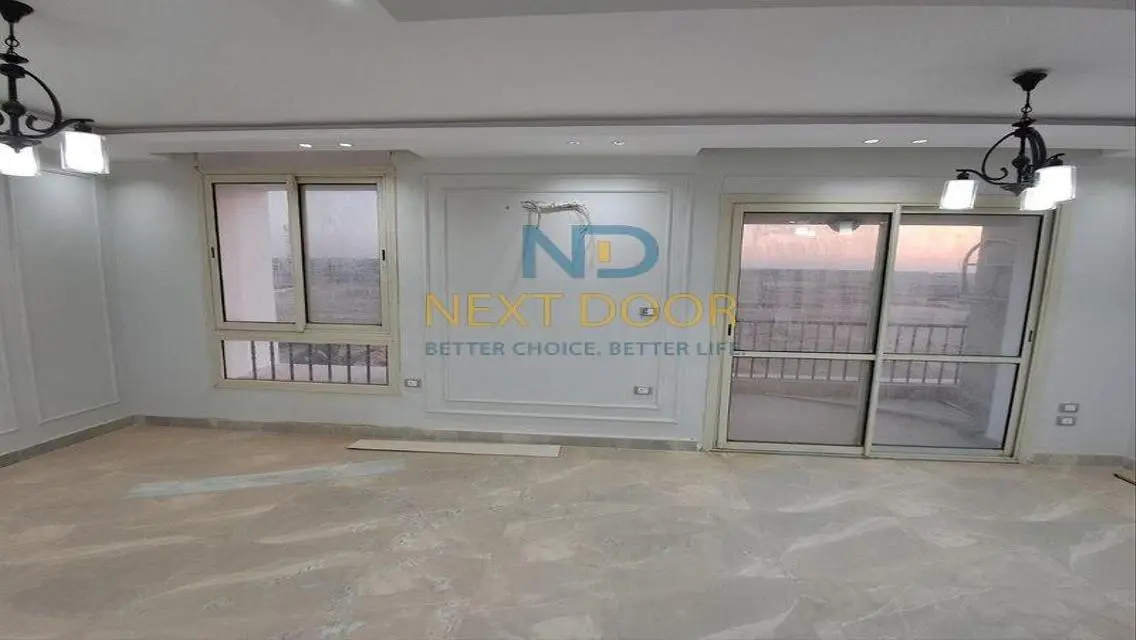 Luxury Apartment with Stunning Landmark View