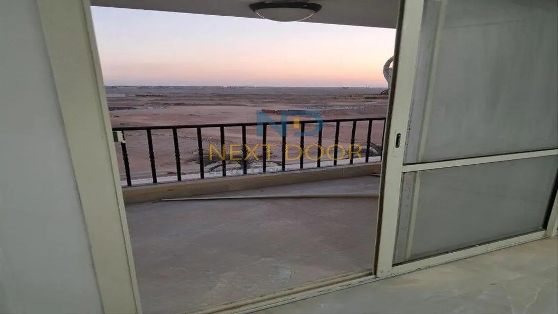 Luxury Apartment with Stunning Landmark View