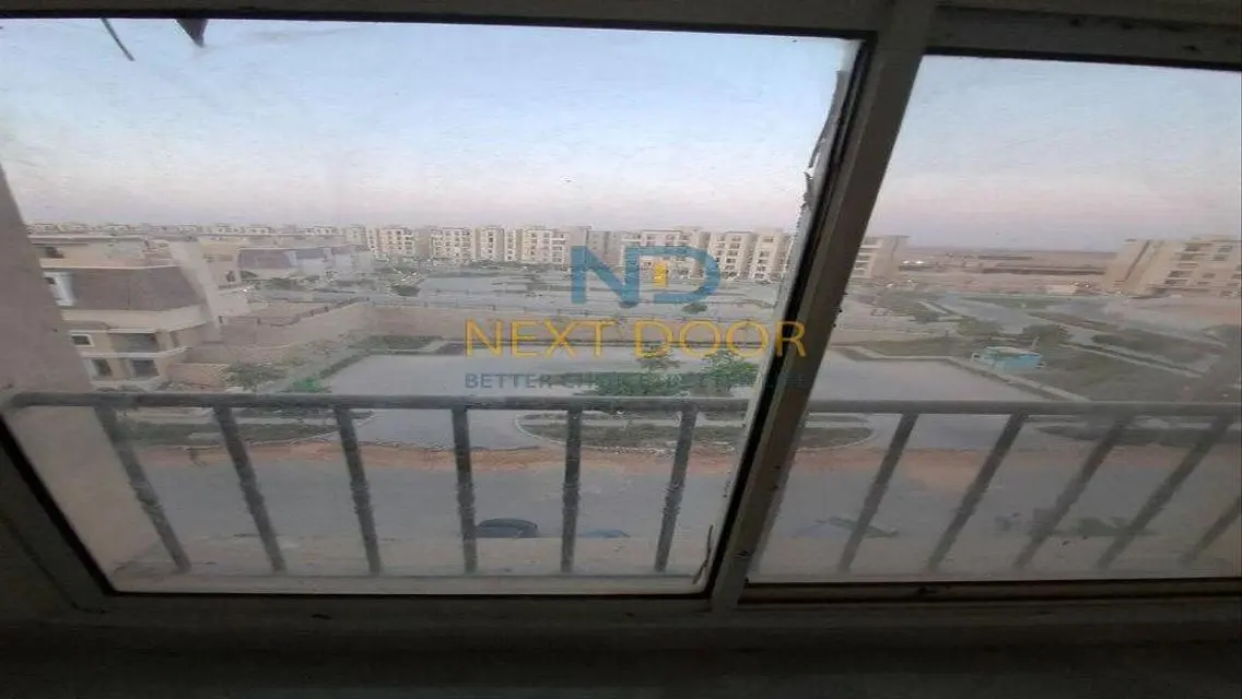 Luxury Apartment with Stunning Landmark View