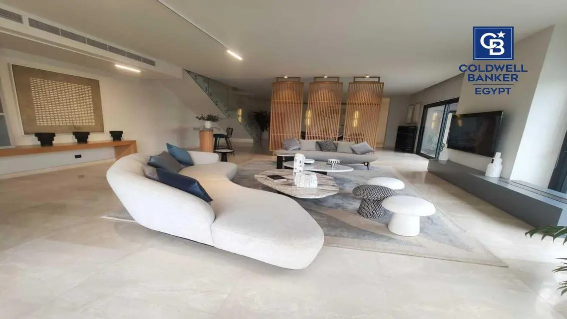Luxury Villa with Private Pool and Garden in Prime Location