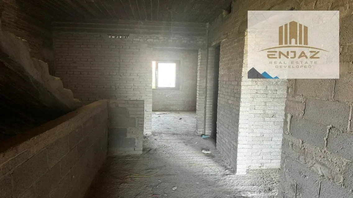 شقة فاخرة للبيع في F3