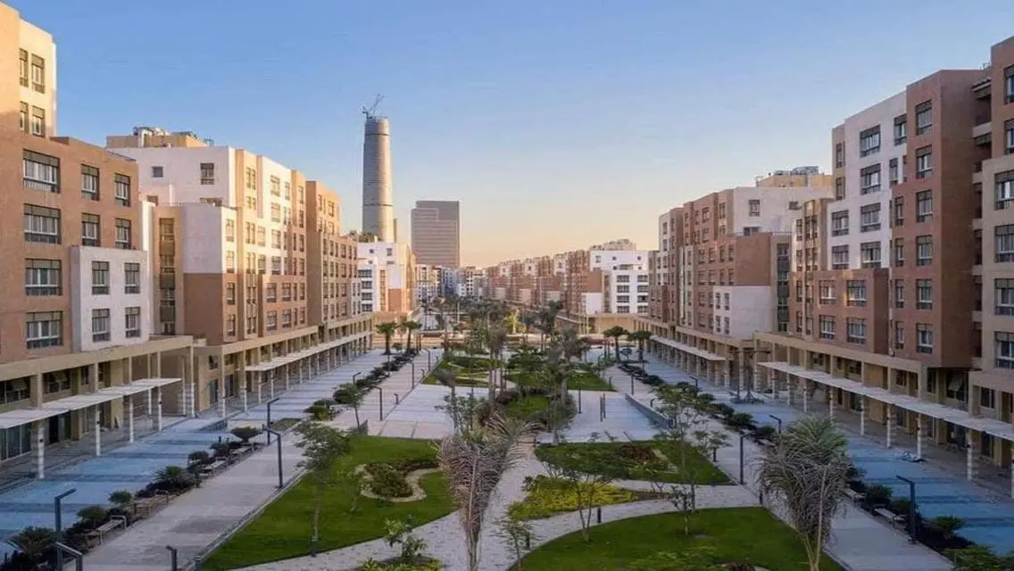 Luxurious Home with Extensive Amenities