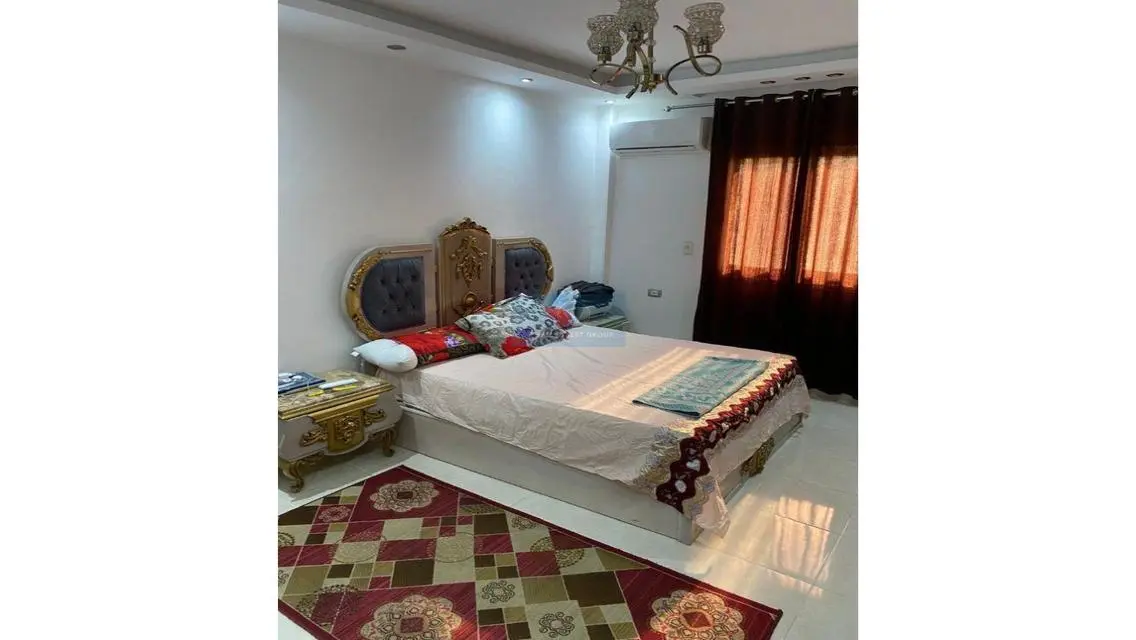 Stunning 120 Meter Apartment with Balcony and Security Guard