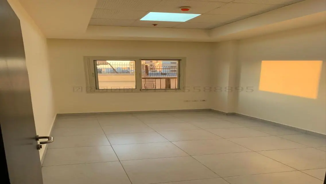 عقار أنيق بموقع مميز
