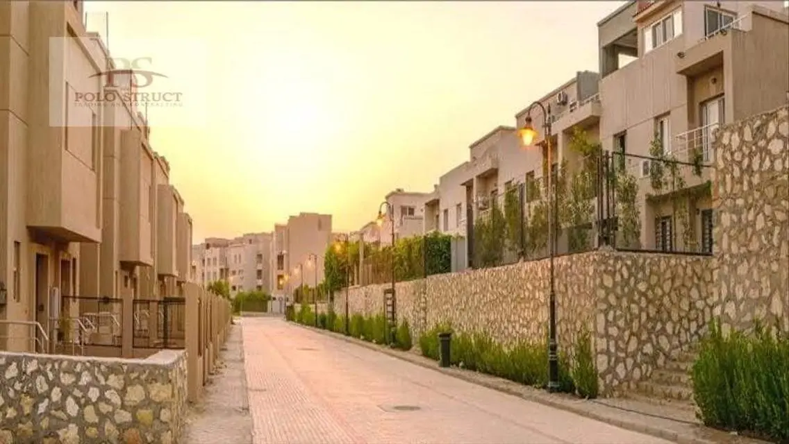 فيلا فاخرة مع إطلالات ساحرة في قلب المدينة