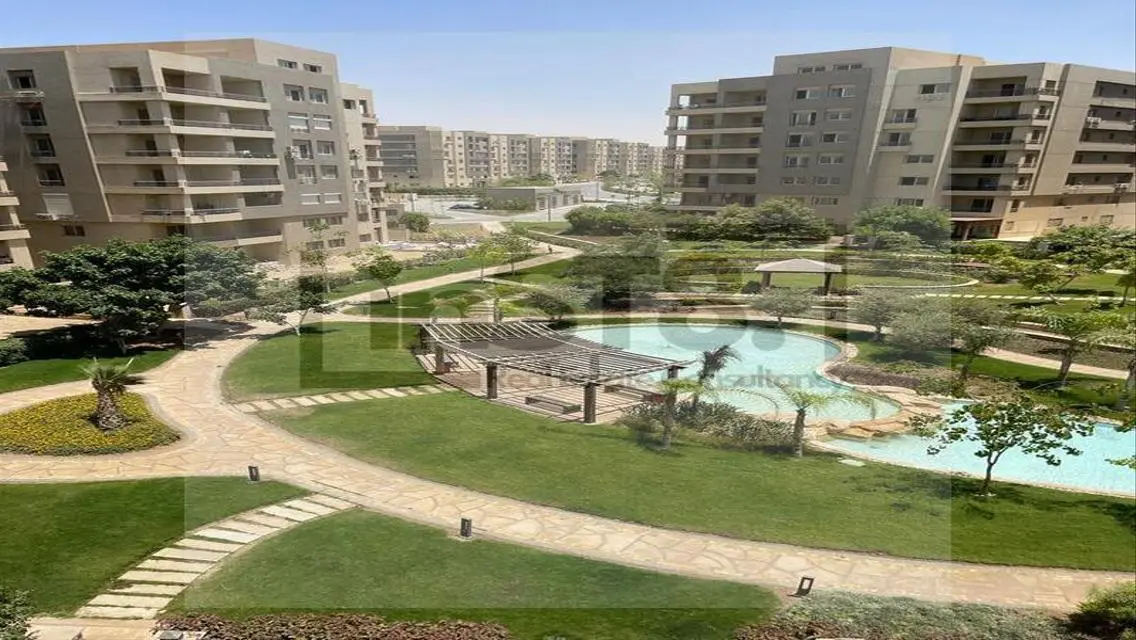 فيلا فاخرة 4 غرف نوم للبيع بسعر 8,250,000 جنيه مصري