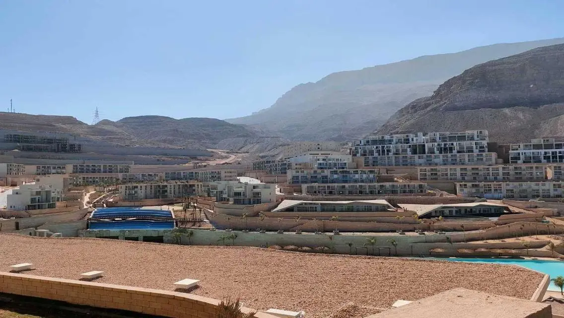 شقة فاخرة للبيع مع إطلالة مميزة