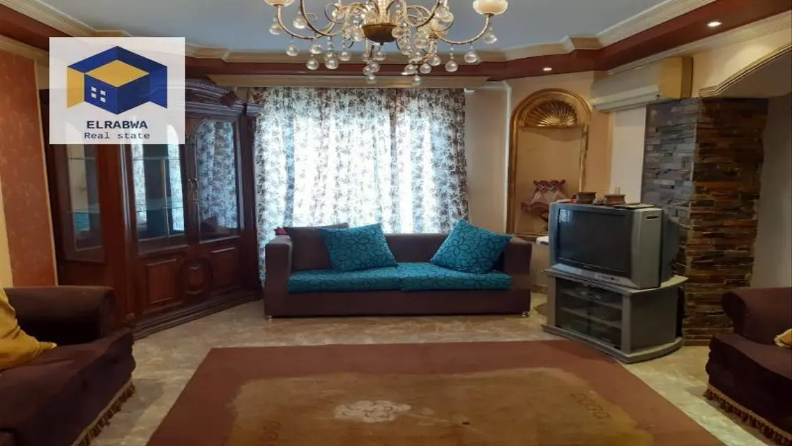 شقة مميزة 3 غرف نوم مع 2 حمام في قلب المدينة