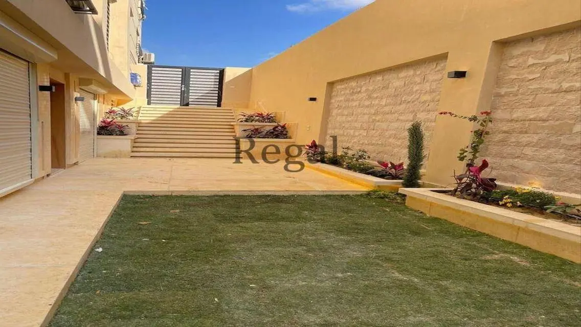 شقة للبيع في غرب سوميد - 6 أكتوبر - 340 م