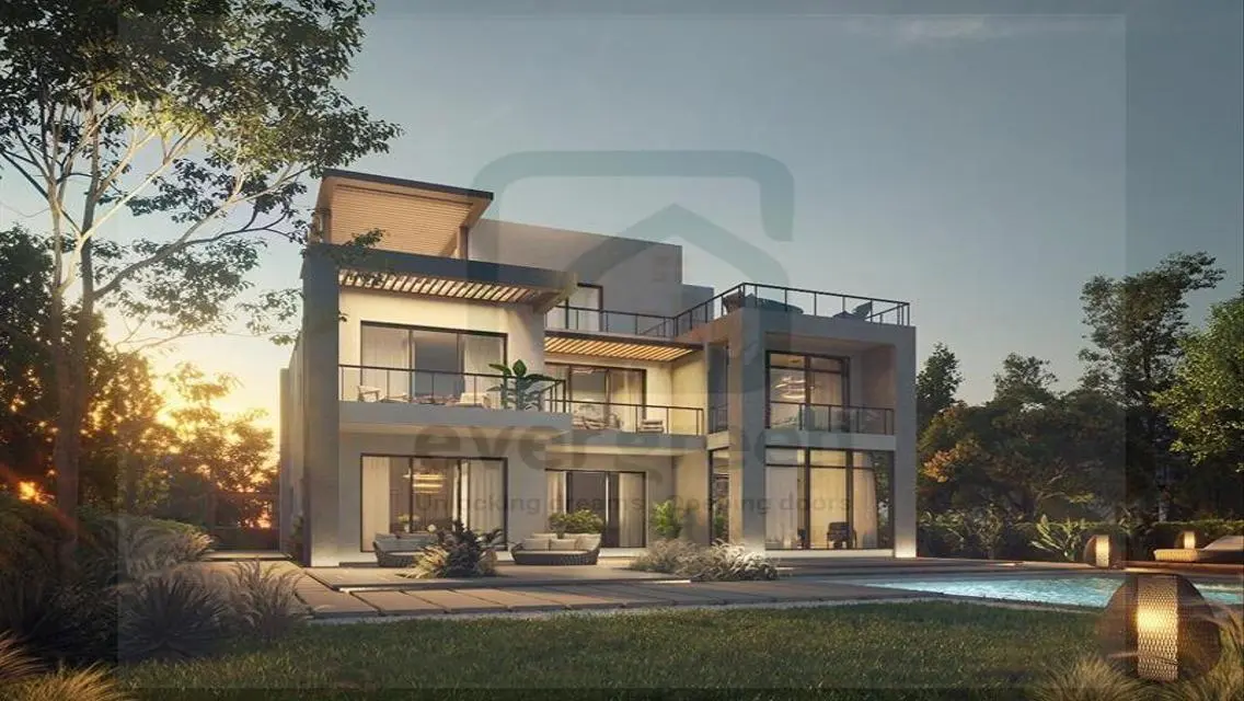 Luxurious Villa with Private Garden and Swimming Pool