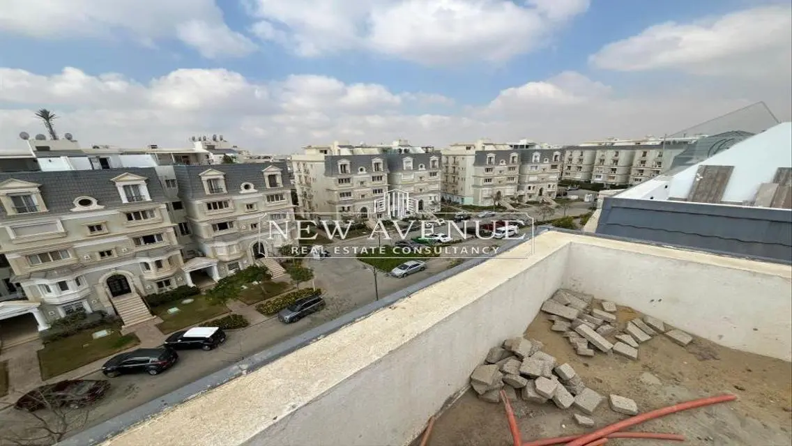 Luxury Apartment with Modern Amenities