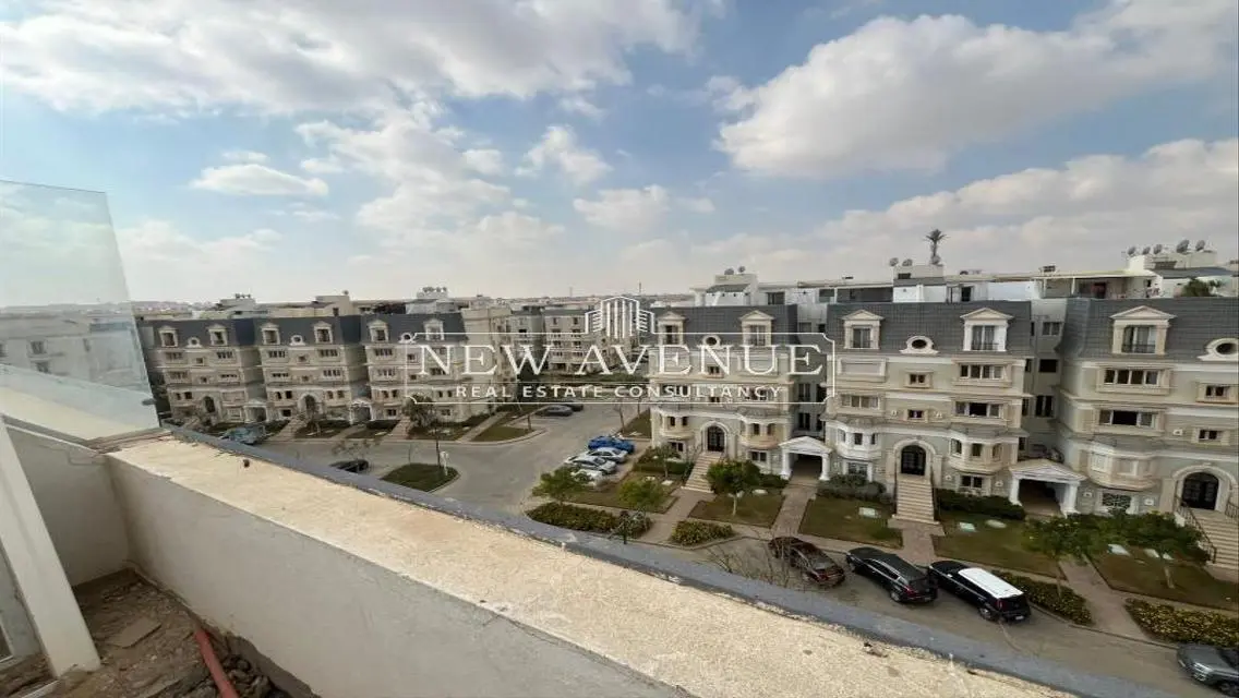 Luxury Apartment with Modern Amenities