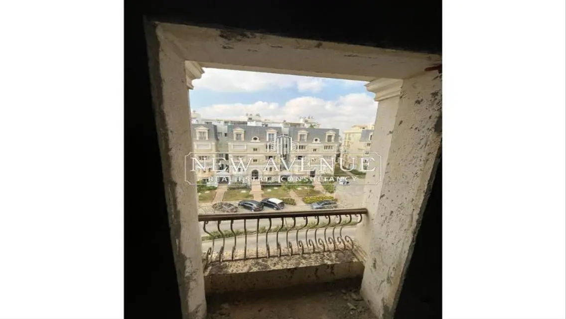 Luxury Apartment with Modern Amenities