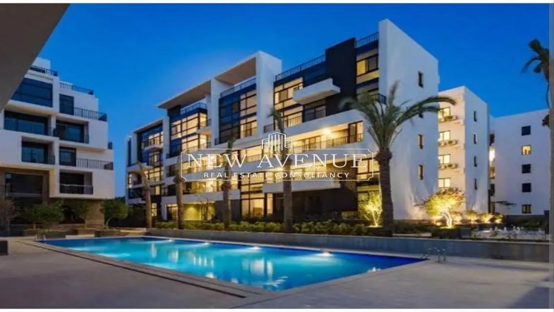 Luxury Apartment with Stunning Landmark View