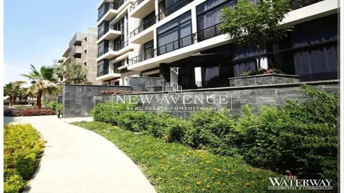 Luxury Apartment with Stunning Landmark View
