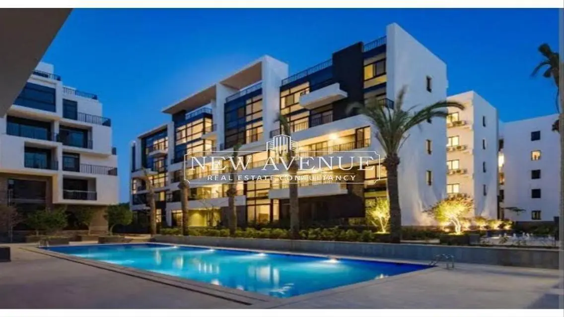Luxury Apartment with Stunning Landmark View
