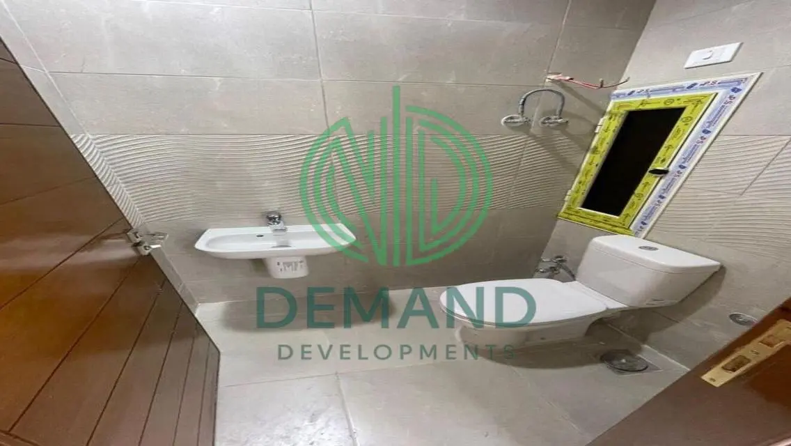 شقة مميزة للبيع ببرج حديث