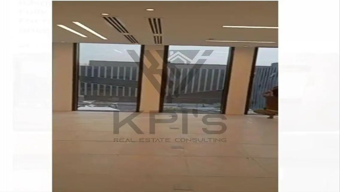 شقة فاخرة بمساحة 92 متر في AUC