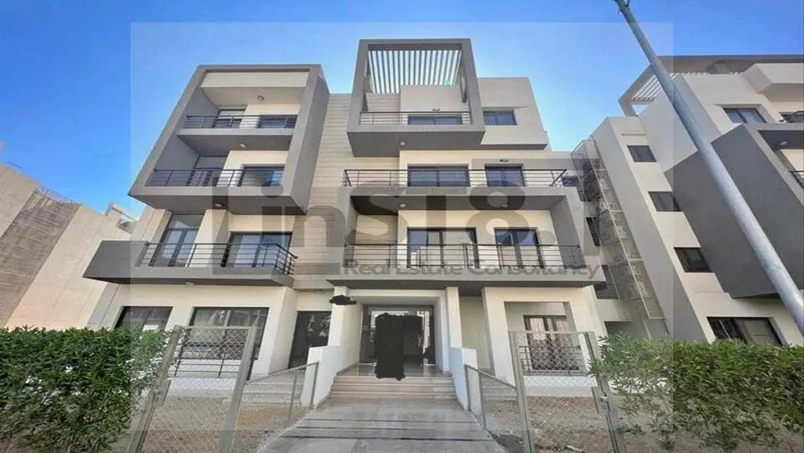 Luxurious Villa for Rent in ST81