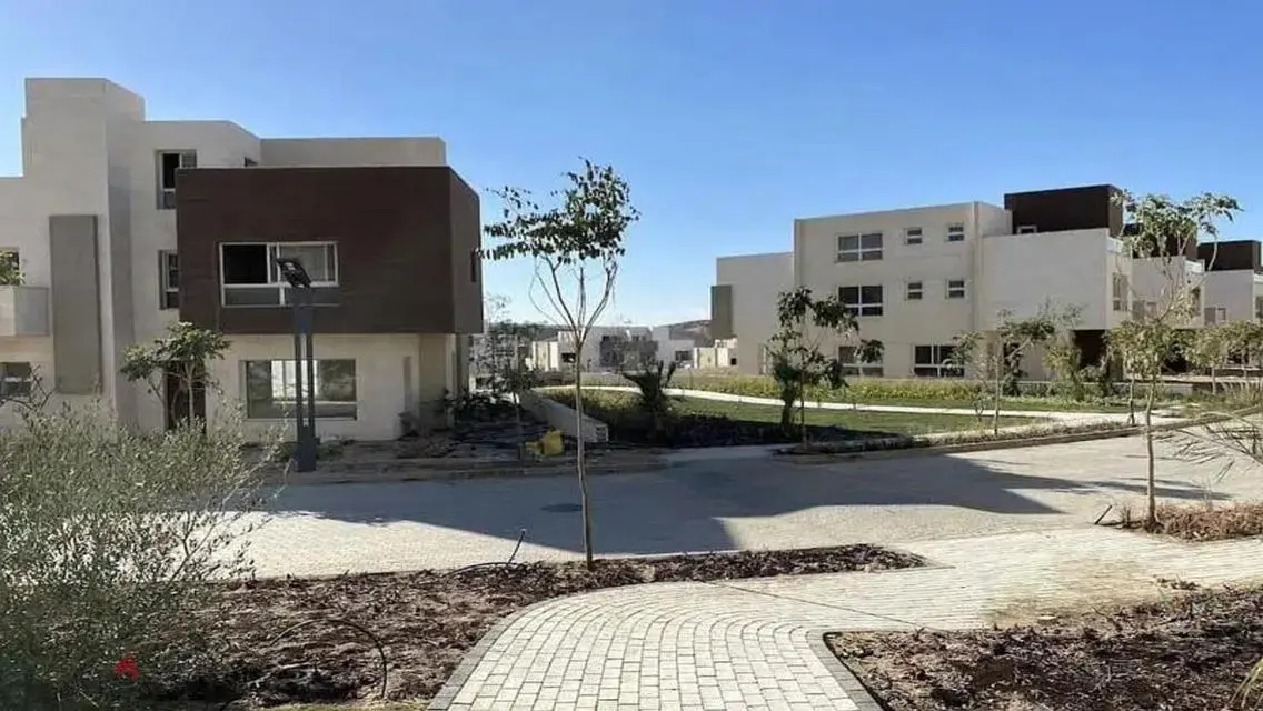 فيلا فاخرة للبيع في منطقة مميزة