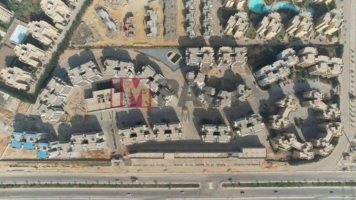 فيلا فاخرة مع مسبح وحديقة خاصة