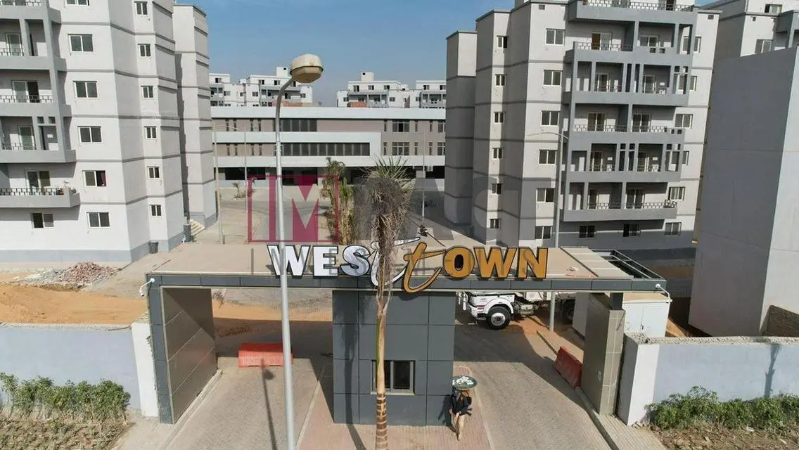 فيلا فاخرة مع مسبح وحديقة خاصة