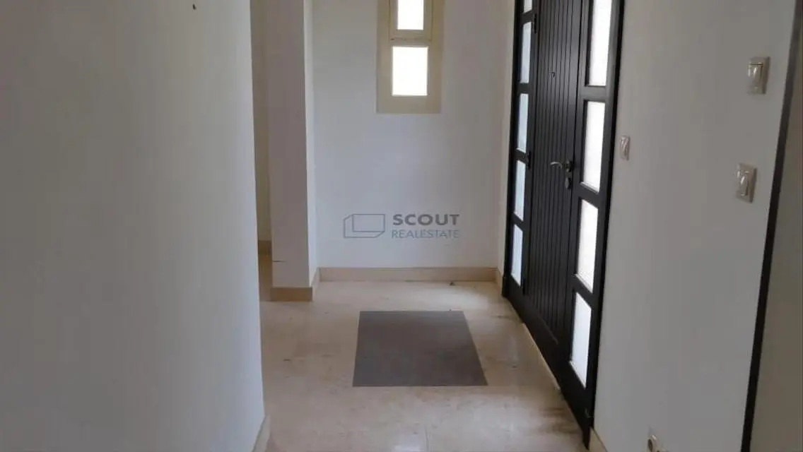Luxury Apartment in Mivida