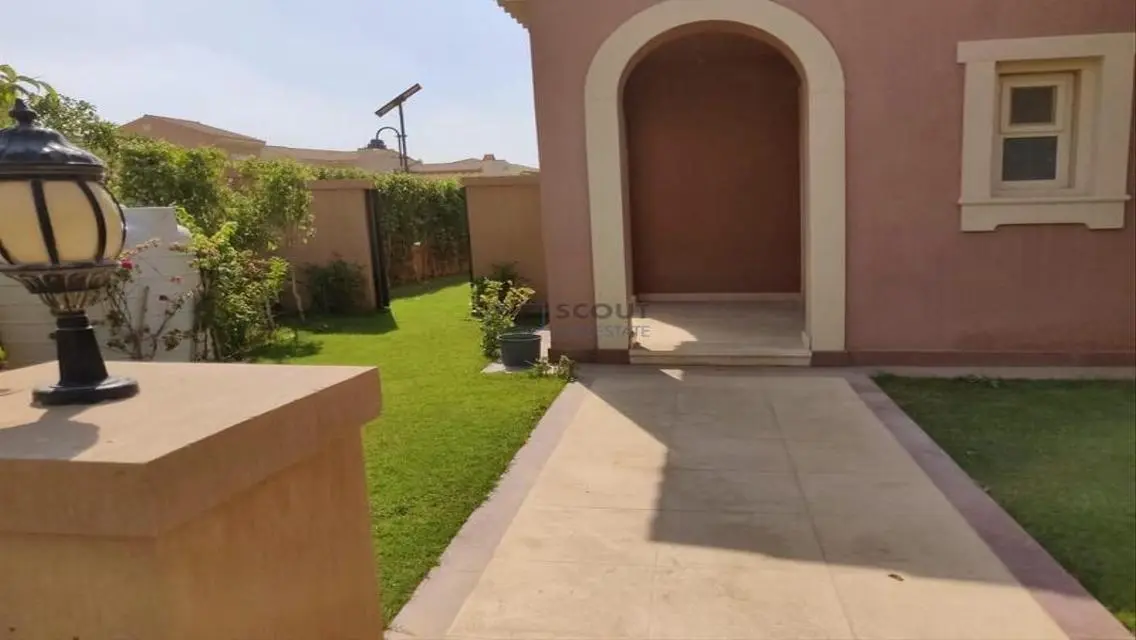 Luxury Apartment in Mivida