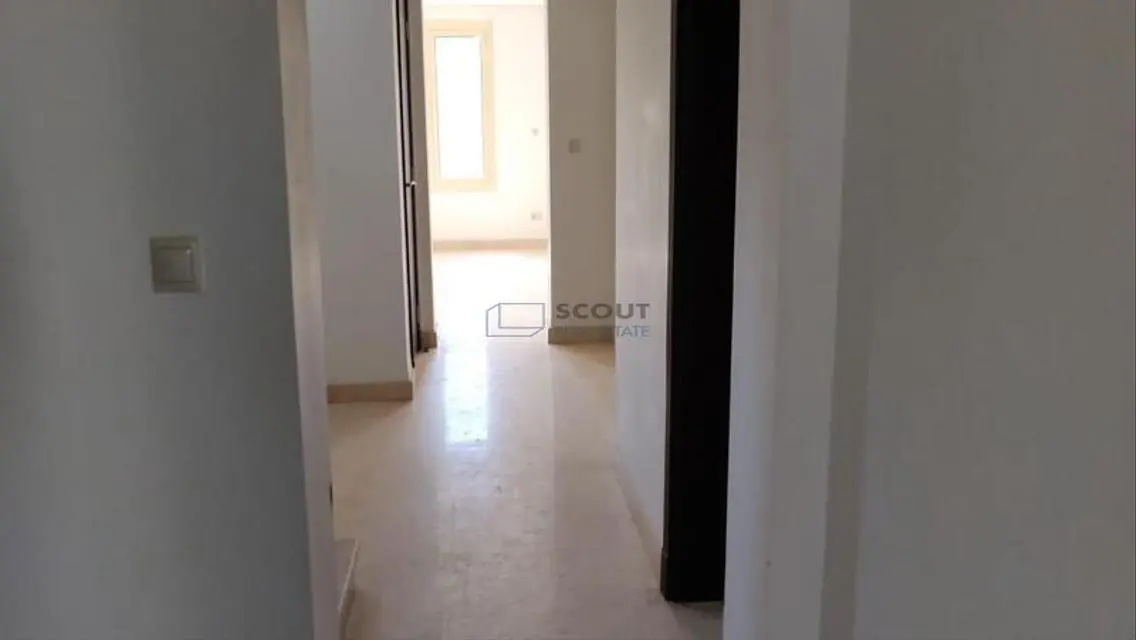 Luxury Apartment in Mivida