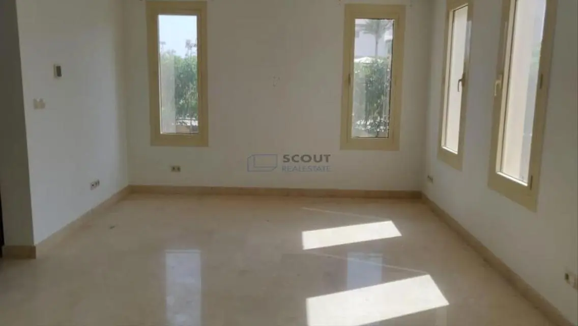 Luxury Apartment in Mivida
