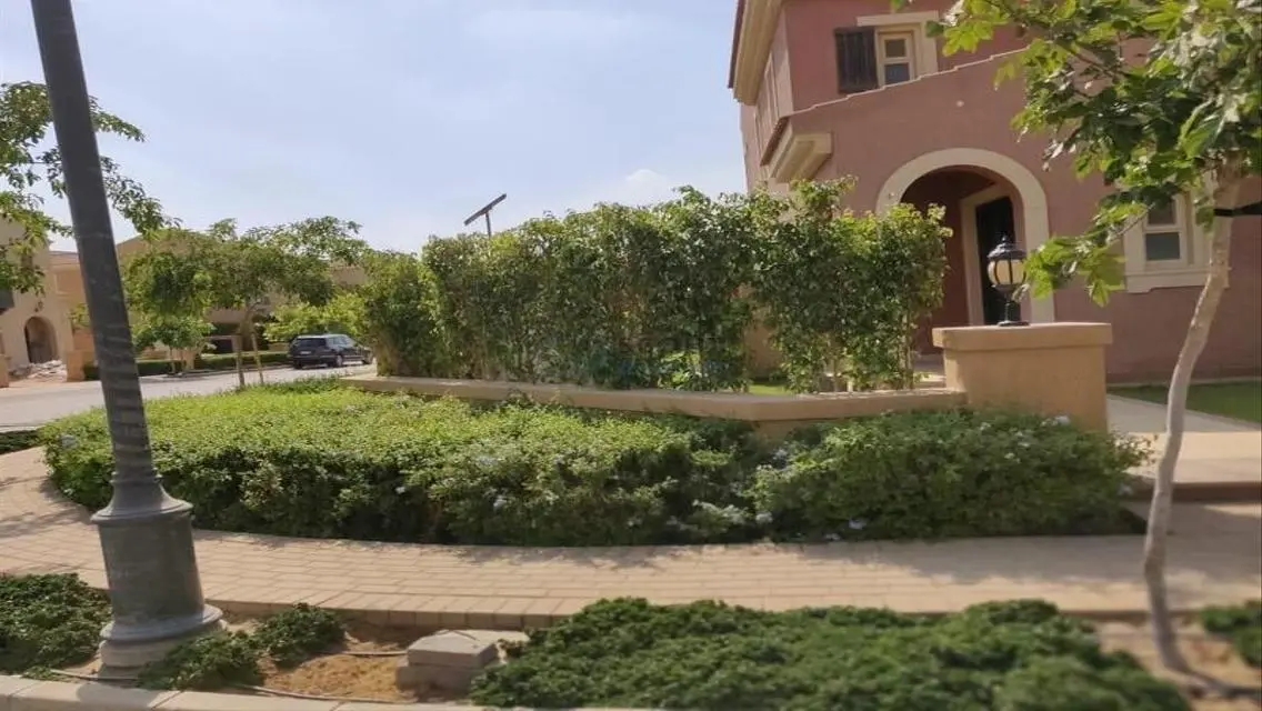 Luxury Apartment in Mivida