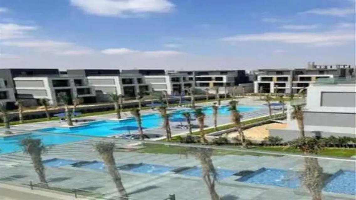 Luxurious 4-Bedroom Apartment with Lake View in Prime Location