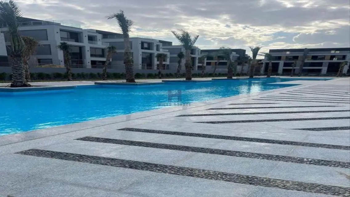 Luxurious 4-Bedroom Apartment with Lake View in Prime Location