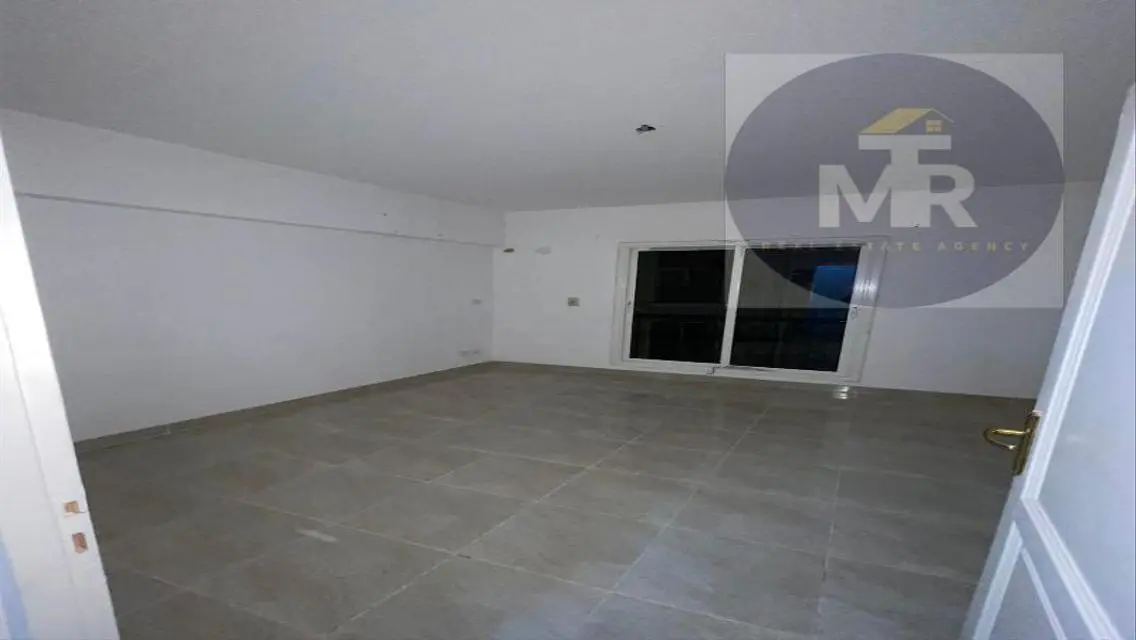 Luxury Apartment for Sale in MTR-2
