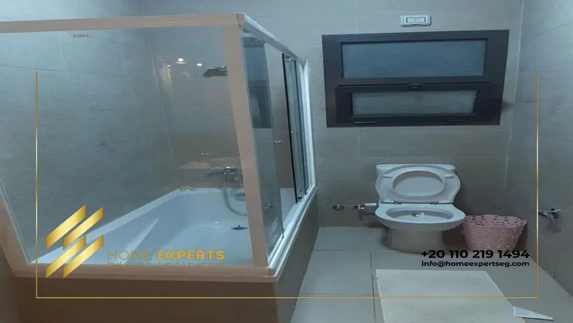 Luxury Apartment with Spacious Area in Prime Location