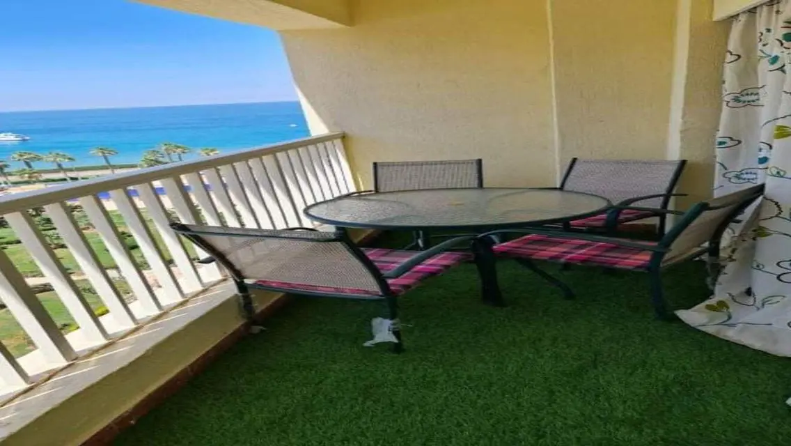 Luxury Apartment with Security and Prime View