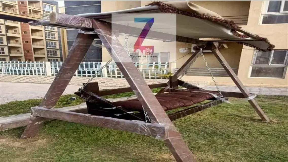 شقة فاخرة للبيع بمساحة متر شرفة