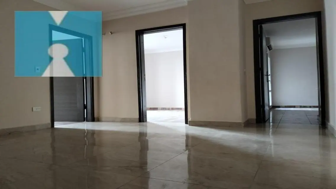 شقة فاخرة 3 غرف نوم مع مرافق مذهلة