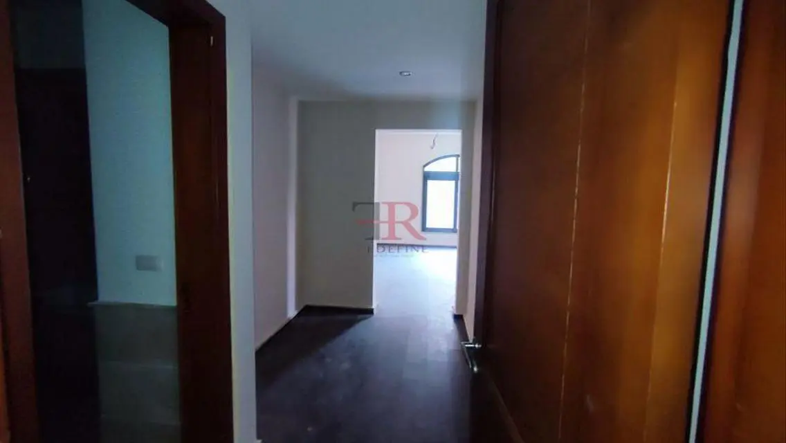 Luxury Villa with 5 Bedrooms and Study