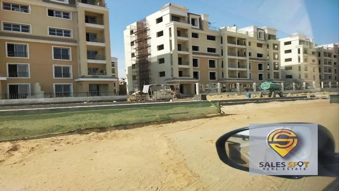 Luxury Apartment with Private Garden in Prime Location