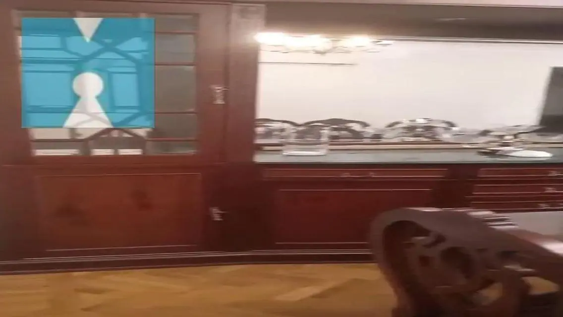 شقة فاخرة بمساحة 2017 متر للبيع