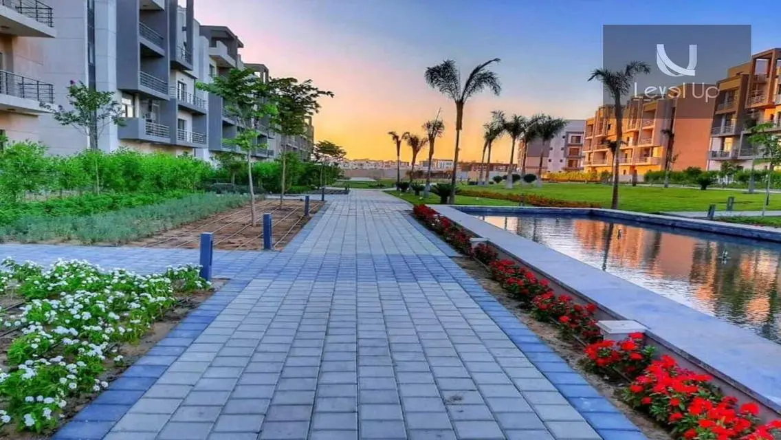 Luxury Apartment Overlooking the Lake for Sale