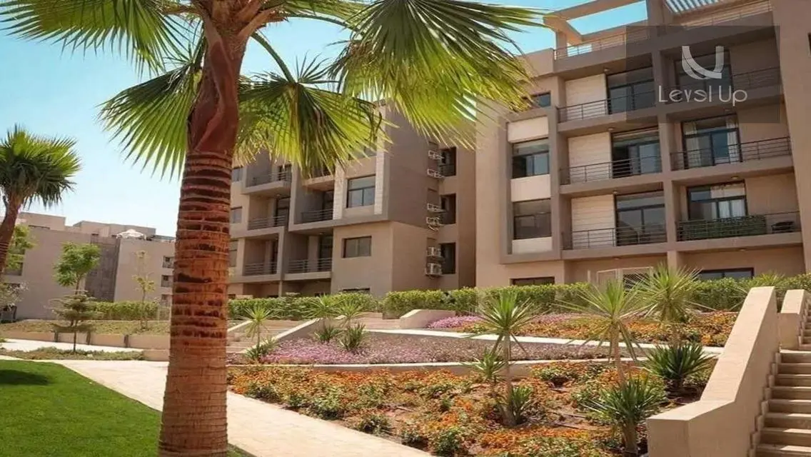 Luxury Apartment Overlooking the Lake for Sale