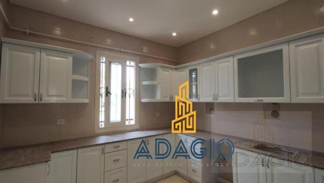 Villa for Rent in Royal City Compound