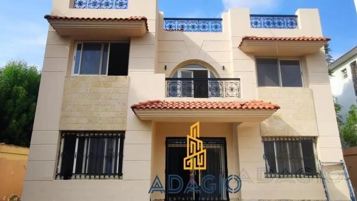Villa for Rent in Royal City Compound