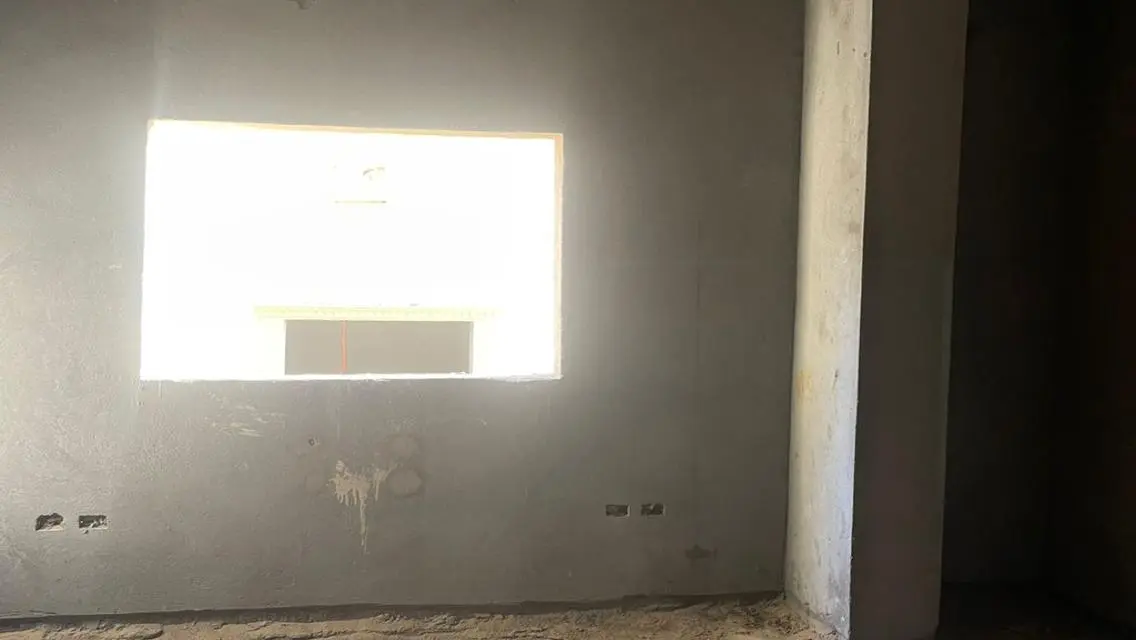 Luxury Apartment Overlooking a Landmark - 173 sqm
