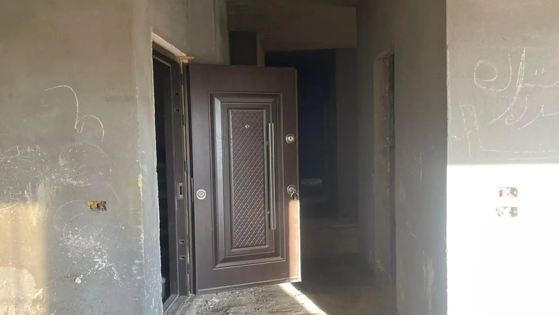 Luxury Apartment Overlooking a Landmark - 173 sqm