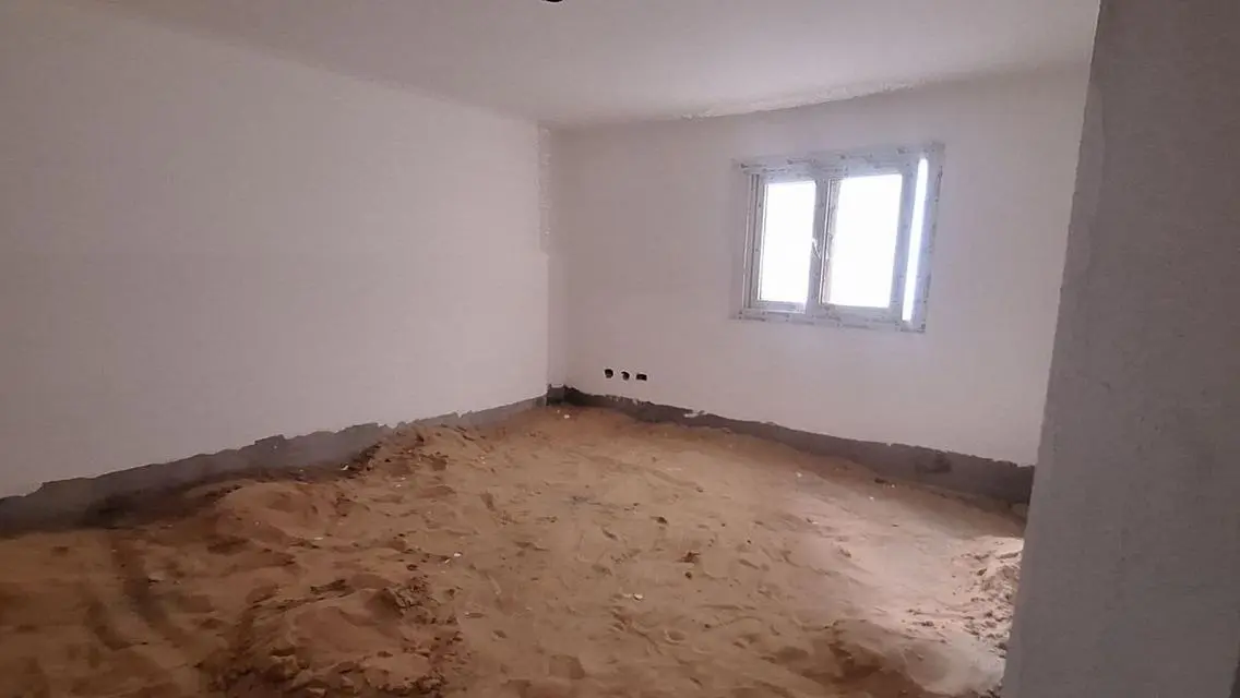 شقة فاخرة مع إطلالة رائعة للبيع