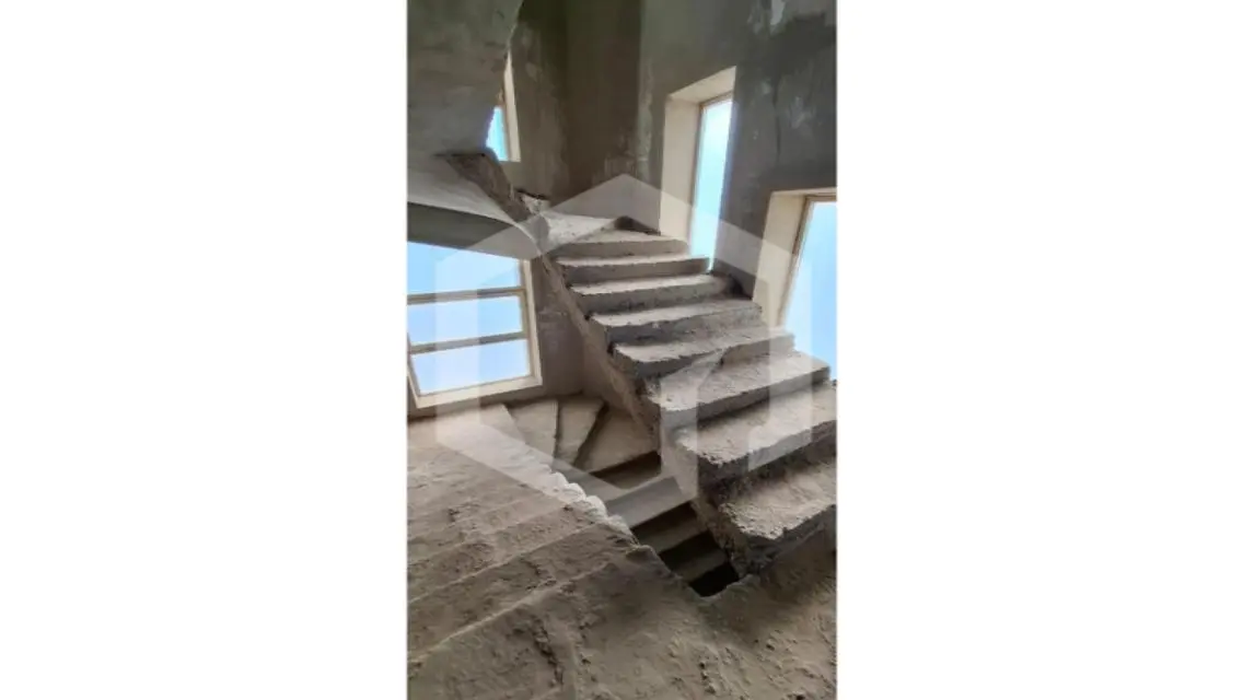 Luxury Apartment with Private Garden - 690 sqm